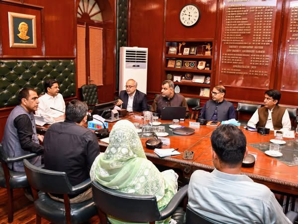 Commissioner Karachi chaired a key strategy session with Deputy Commissioners