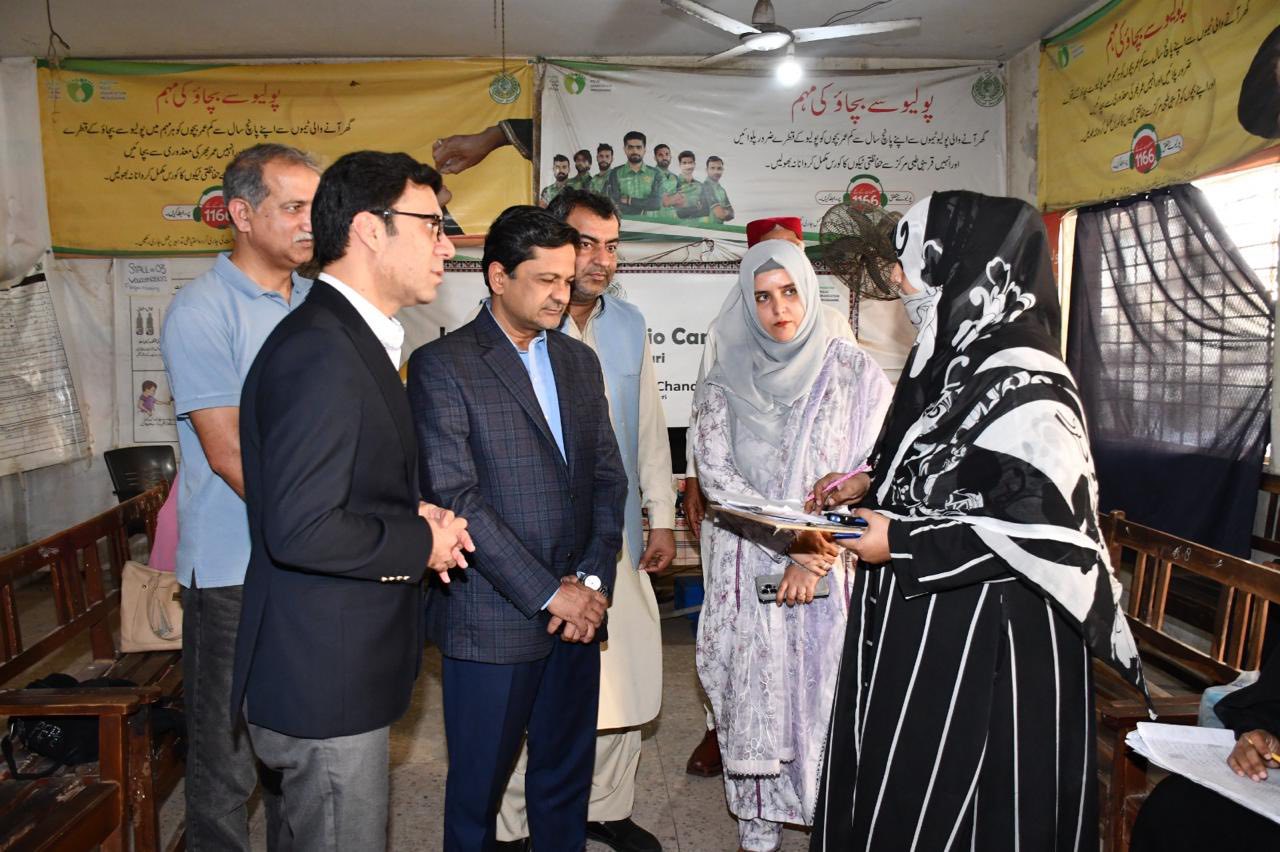 Commissioner Karachi Appreciates Polio Frontline Workers in Kemari District