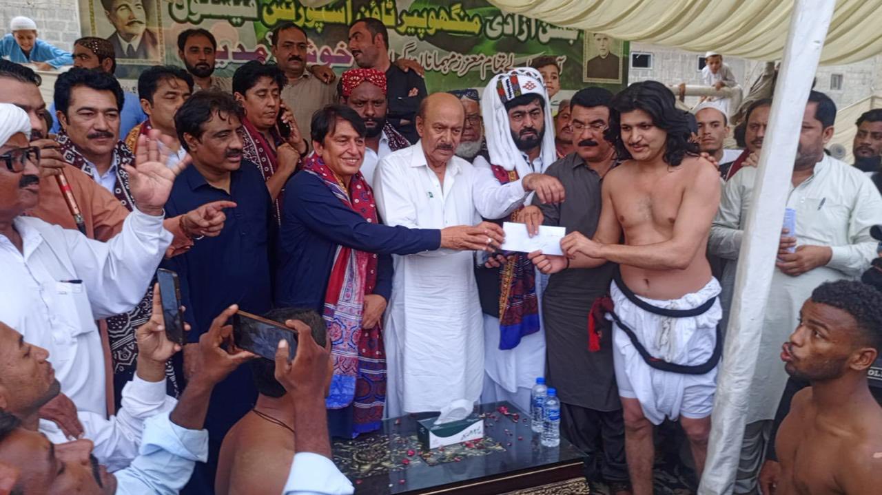 Deputy Commissioner West organized a Malakhra Tournament