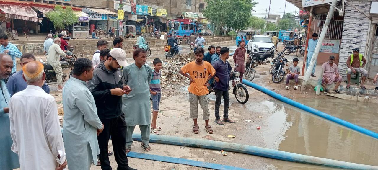 Assistant Commissioner New Karachi out in field