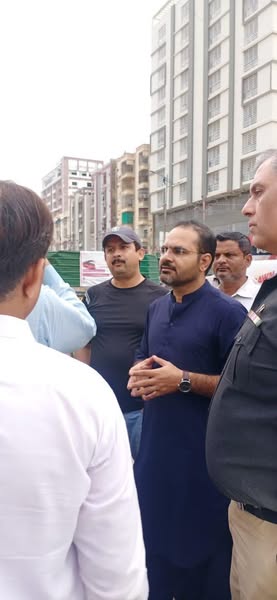 Deputy Commissioner East visited Johar Complex.