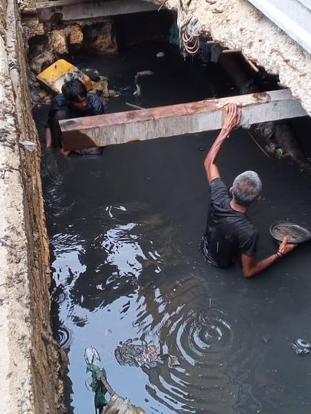 Mukhitarkar Saddar visited Drainage Nala 