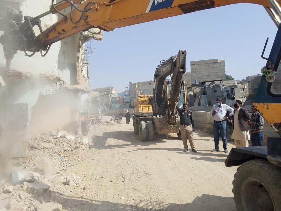 Assistant Commissioner New Karachi, along with the Anti-Encroachment team of TMC carried out, an anti-encroachment operation