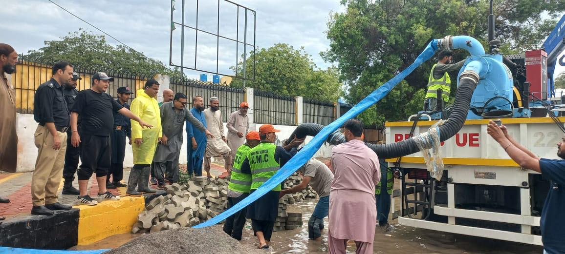 Rain Emergency and carrying out dewatering operations