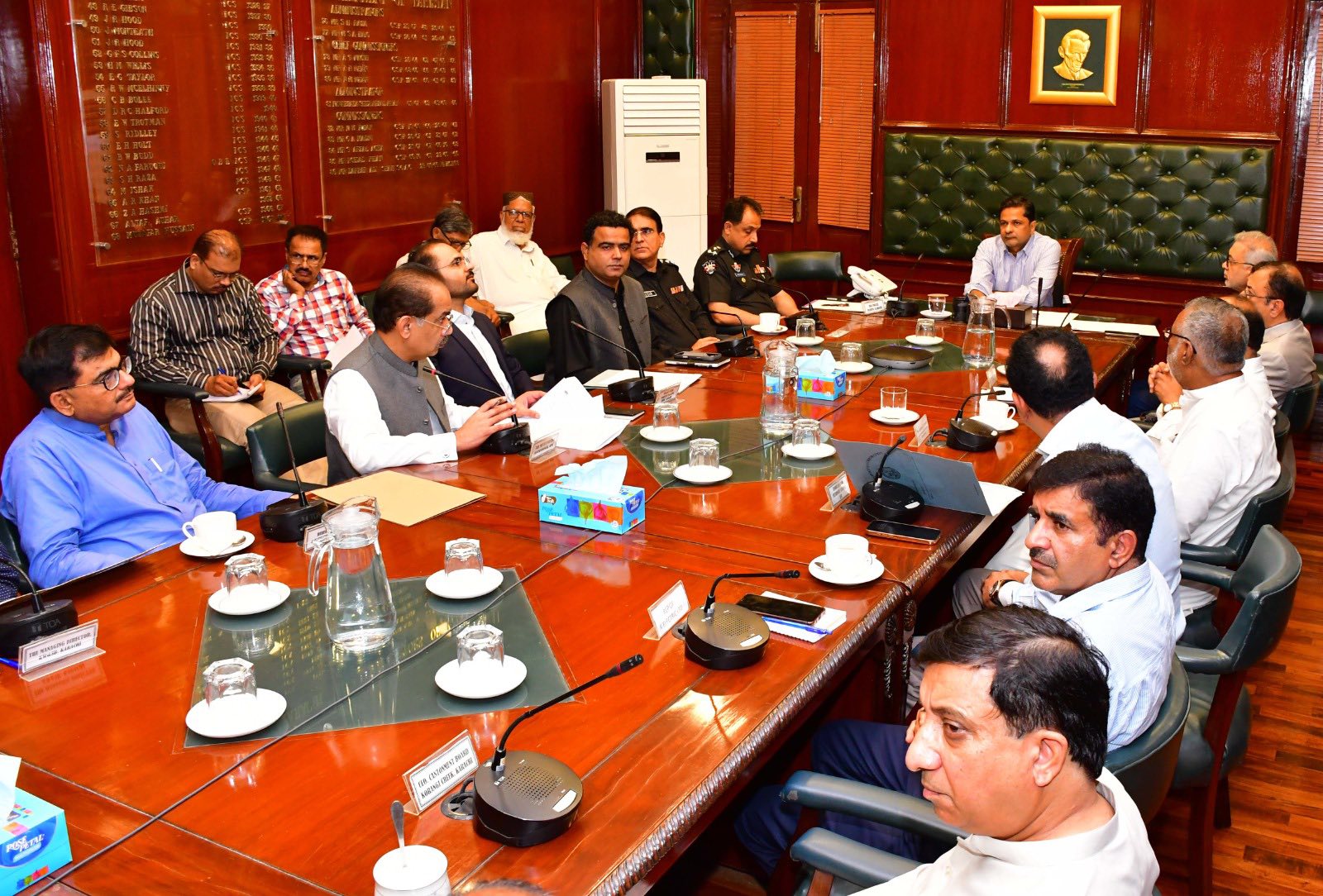 Meeting to review and finalise arrangements for cattle mandis across the city