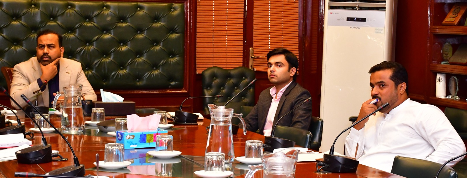 Additional Commissioner-II Karachi chaired a meeting with all Additional Deputy Commissioners (ADCs) and representatives of civic agencies to review the performance of the Commissioner Karachi Complaints Portal.